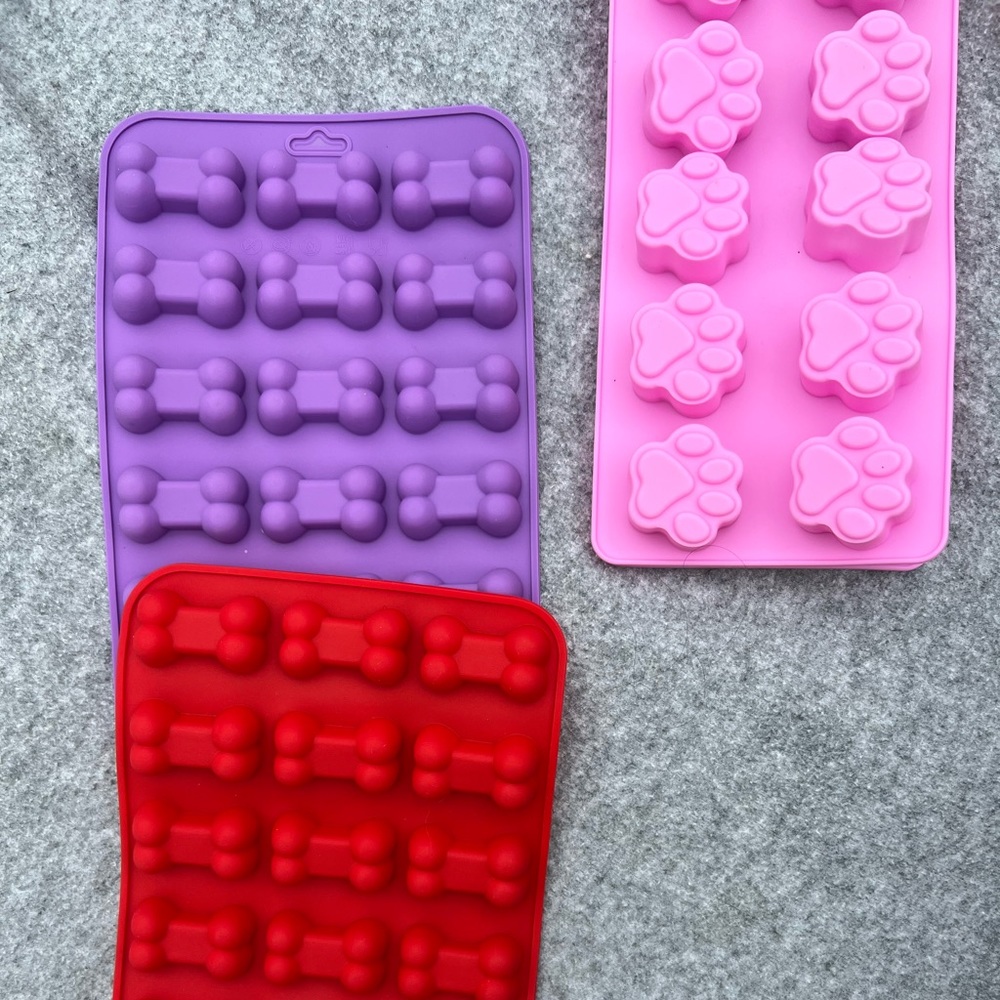 Dog bone molds